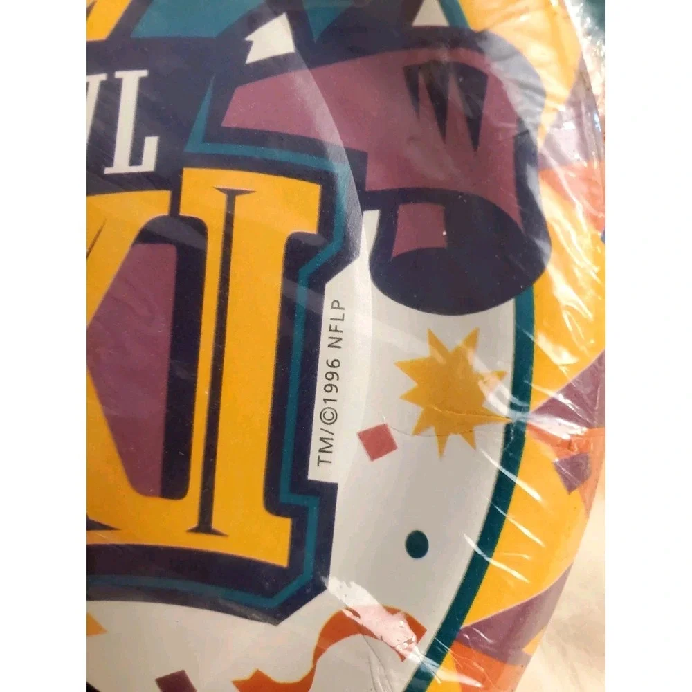 Vintage 1997 NFL Super Bowl XXXI 80 Party Plates 54